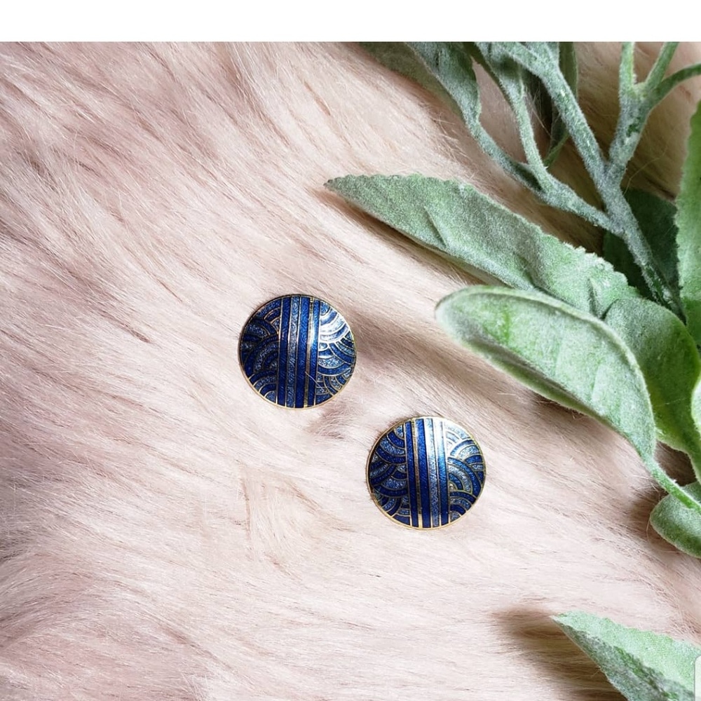 Vintage  Enamel earrings
